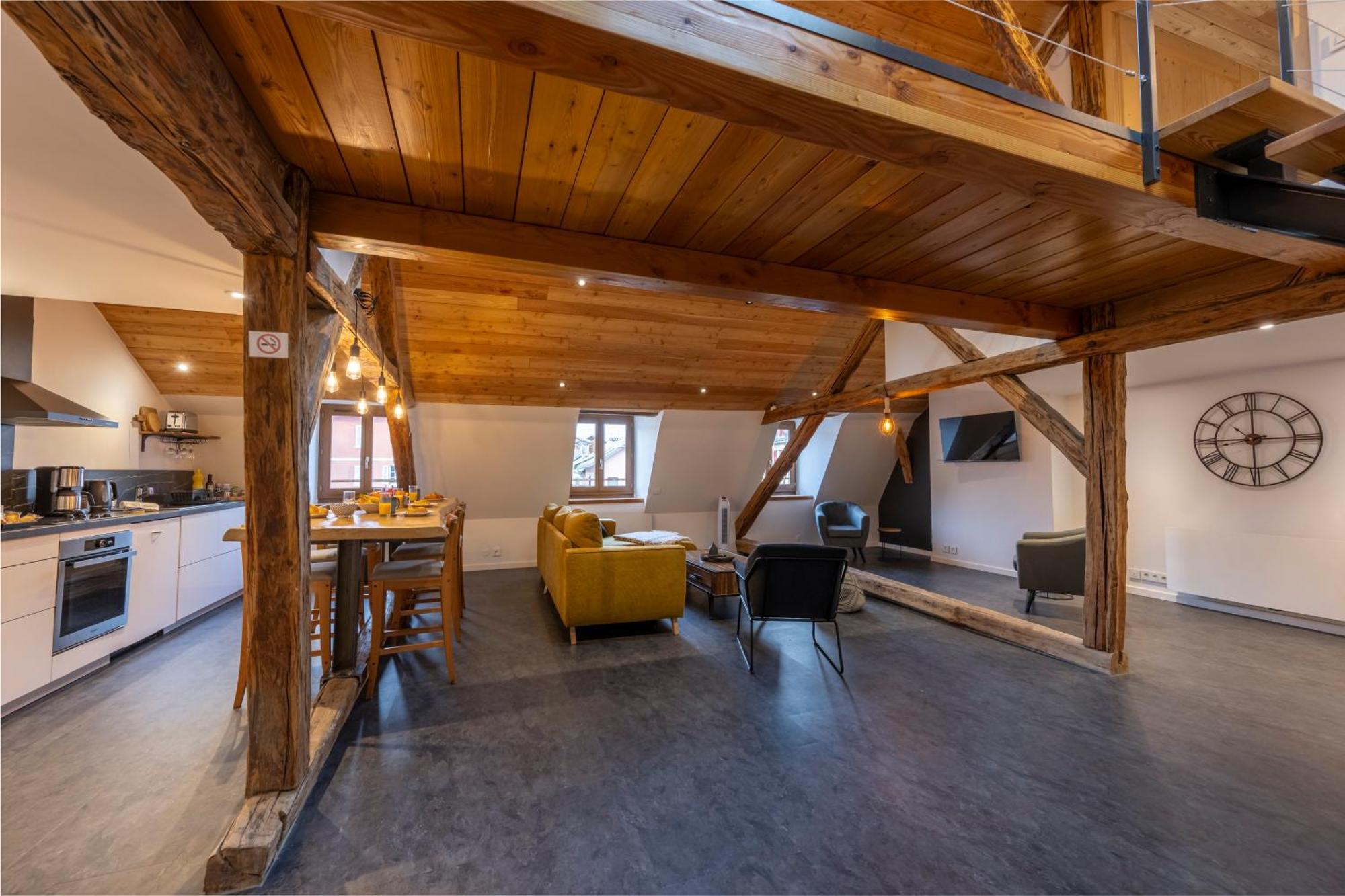 Superbe Loft - Situ Sur La Place Centrale Barcelonnette Dış mekan fotoğraf